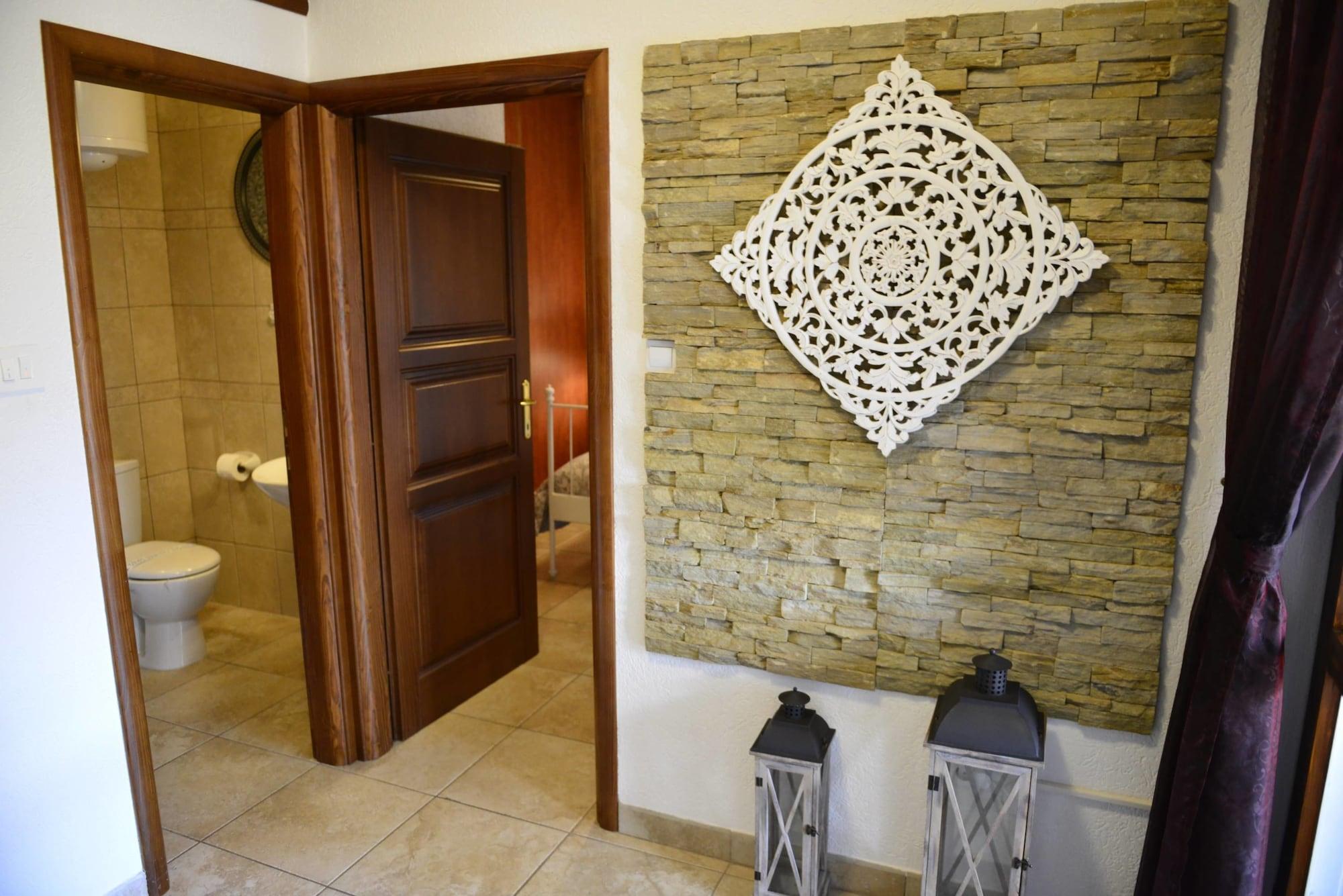 House Apartman *