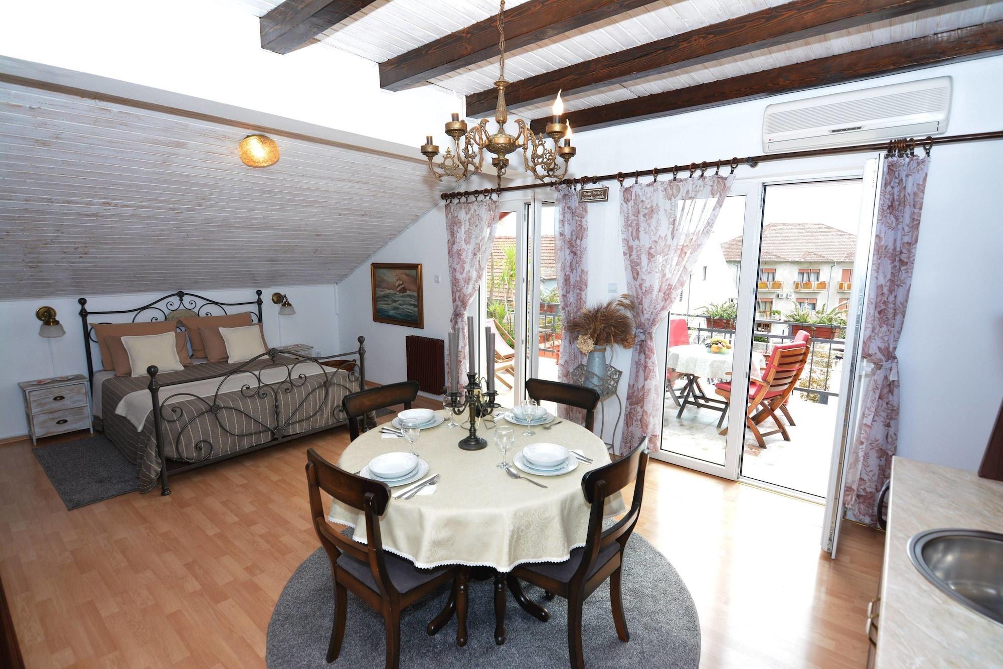 Apartman House